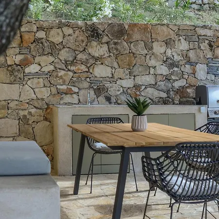 Casa * Μαραθιάς